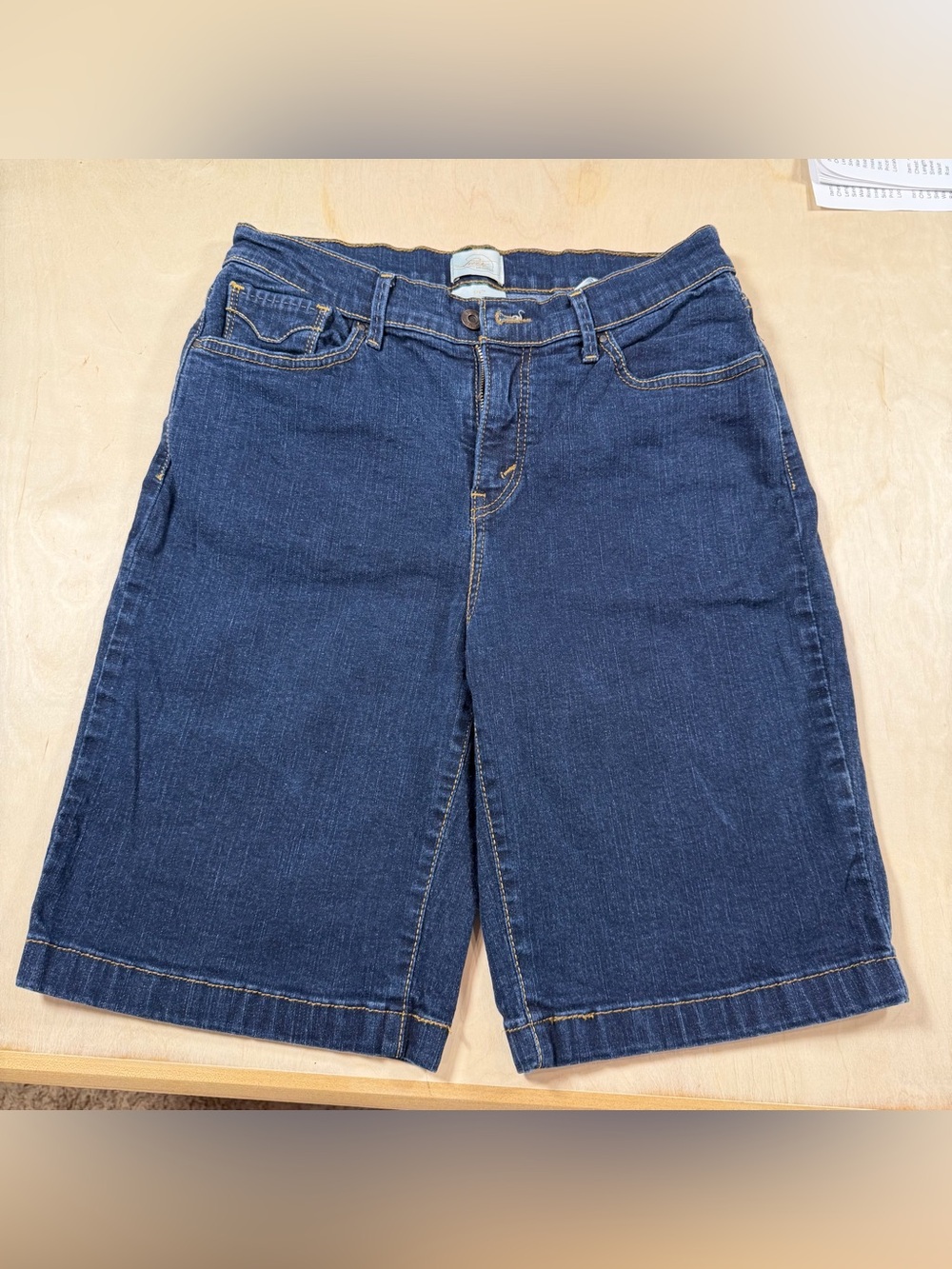 Women’s Levi’s Perfect Slimming 512 Bermuda Denim Shorts Dark Wash Size 12